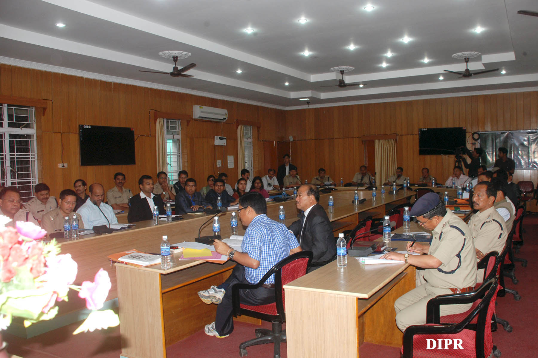 State Election Commissioner briefing SPs and DCs on Panchayat election preparedness at SIRD, Itanagar:11/04/2013